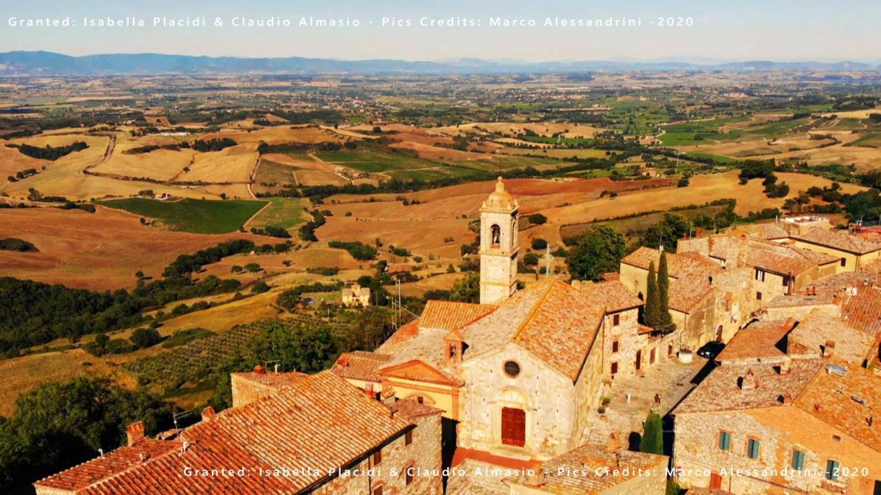 B&B Il Glicine Montefollonico Bagian luar foto